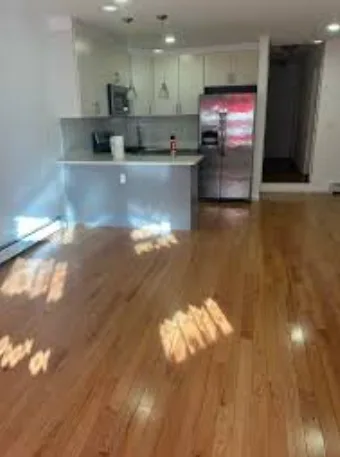 Semibasement for rent in Jamaica
