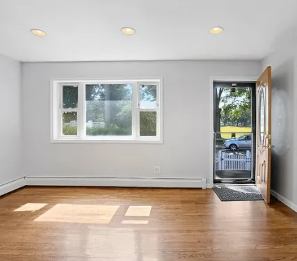 Room for rent in South Jamaica