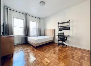 1 room for rent in Jamaica