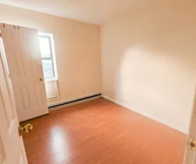 Room for rent in Sunnyside