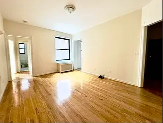 Room for rent in Jackson Heights