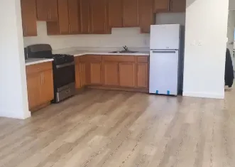 Roommate Needed in Jackson Heights