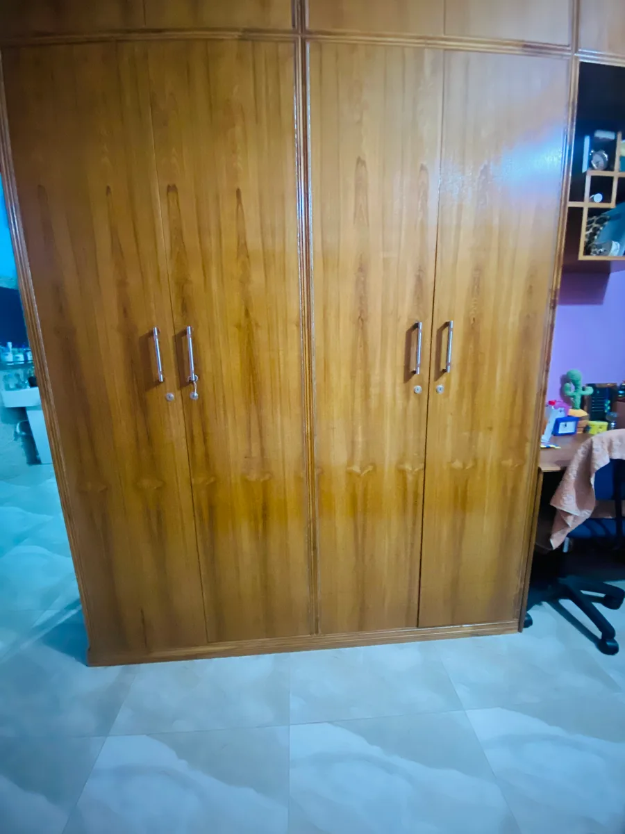 আলমারি বিক্রয় হবে