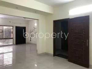 A very well fitted 1750 sq ft business space is up for rent in block g, niketan