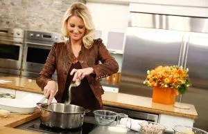 Looking for someone who can cook for a family