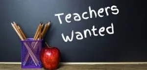 English department expert female teacher wanted
