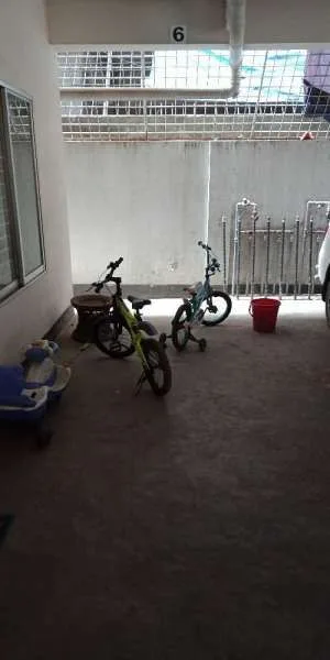 গ্যারেজ ভাড়া