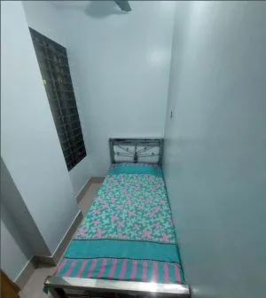 একটি সিঙ্গেল রুম ভাড়া দেওয়া হবে