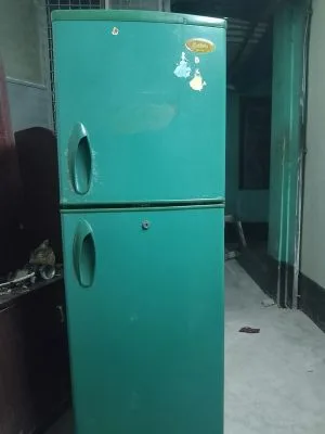 ফ্রিজ বিক্রয় করা হইবে