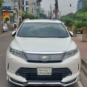 Toyota harrier 2019