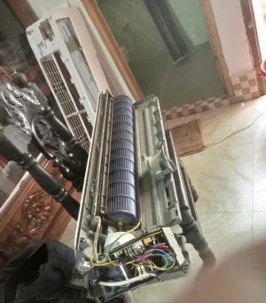 এসি সার্ভিস ও খোলা ফিটিং