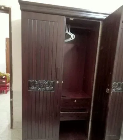 Almirah for sale