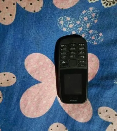 Nokia 106