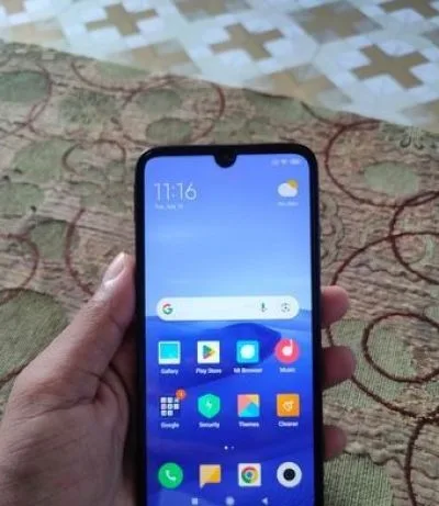 Xiaomi Redmi 7 .