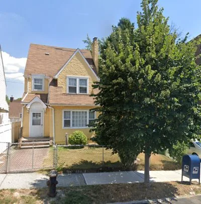 House for rent in 1st floor