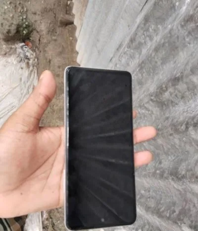 Infinix Original Ram 8/128  (Used)