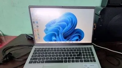 ফ্রেস ব্যবহারিত ল্যাপটপ