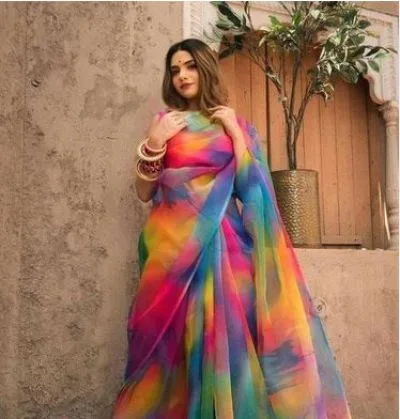 স্পেশাল শাড়ি