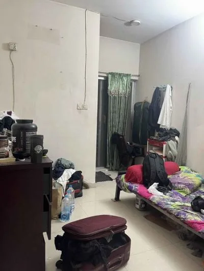 মাস্টারবেড রুম ভাড়া দেওয়া হবে
