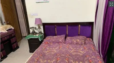 One Single Bedroom Female Only