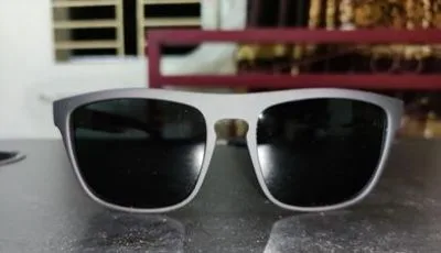 Stylish polarized sunglasses