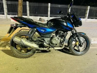 Bajaj Pulsar 150 Double Disc