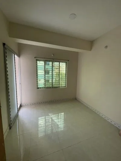 তিন বেড রুমের নতুন বাসা ভাড়া হবে