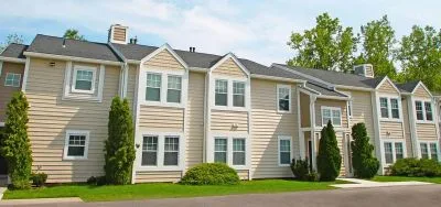 Country Club Manor For Rent