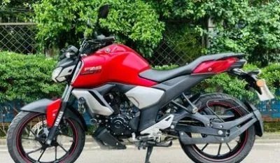 Yamaha FZS V3 Deluxe like new