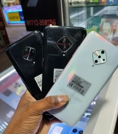Vivo S1 Pro 8/128 AMOLED display