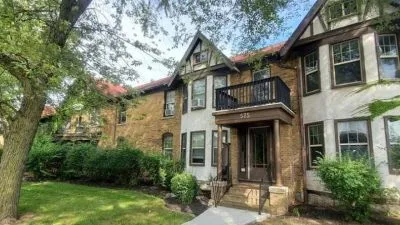 2  bed 1  bath 650  sqft house for rent