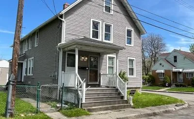 4 beds  1 baths 1,350 sqft house for rent
