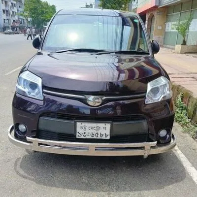 Toyota sienta 2012 car for sale