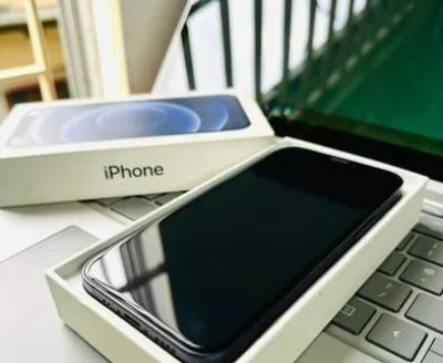 Apple iphone 12 mini 64gb (used) for sale