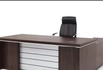 Stylish Office Table C-129 for Sale