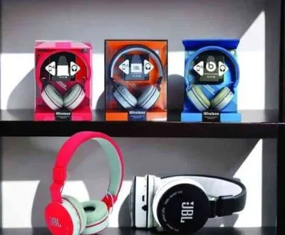 Wireless headphone