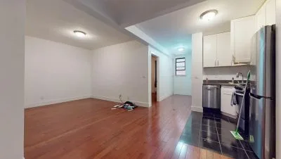 1 beds 1 baths House for Rent