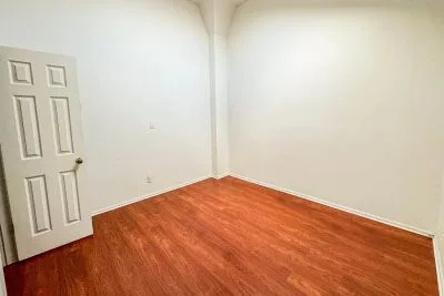 3 bds 2 baths- Apartment for rent