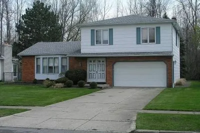 4 beds 3 baths 2,173 sqft - House for rent