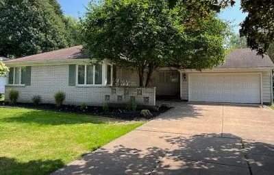 3 beds 2 baths 1,717 sqft House for Rent