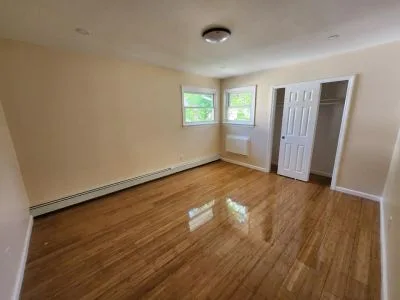 4 bed 1 bath unit for Rent