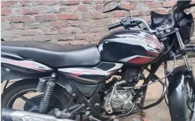 Bajaj Discover 100 . 2017