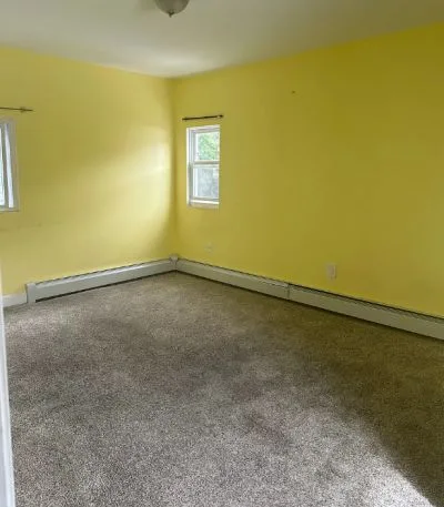 2 bds 1 ba 1,000 sqft - House for rent
