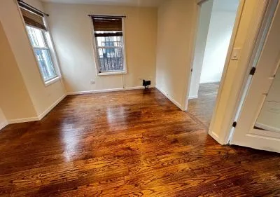 2 beds 1 baths house for rent