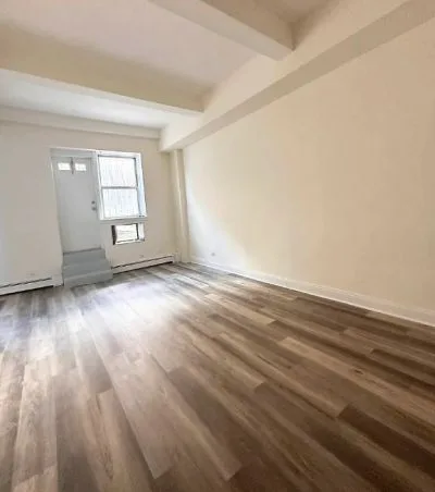 1 beds  1 baths house for rent