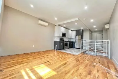 1 beds 2 baths House for Rent