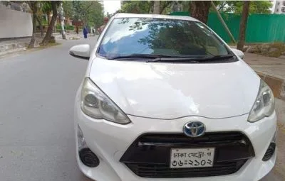 Toyota Aqua S Super Fresh 2016