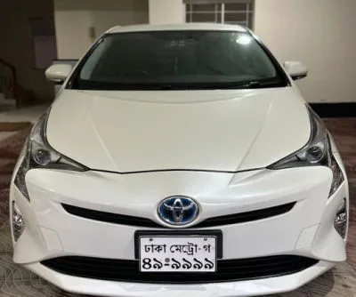 Toyota Prius S Touring 2017