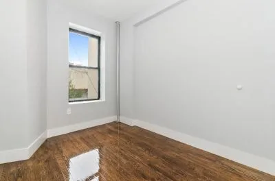 1 beds  1 baths House for Rent