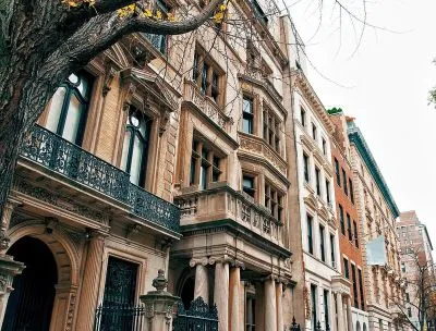 4 beds 2 baths Apartment for Rent